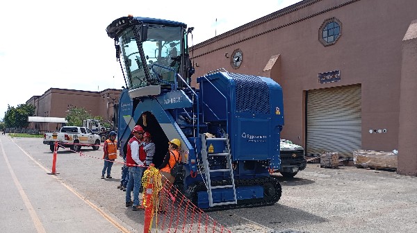 Entrega y Capacitación de la Máquina de Compostaje Backhus A50, Atotonilco el alto, México. | Asmetales Ingeniería