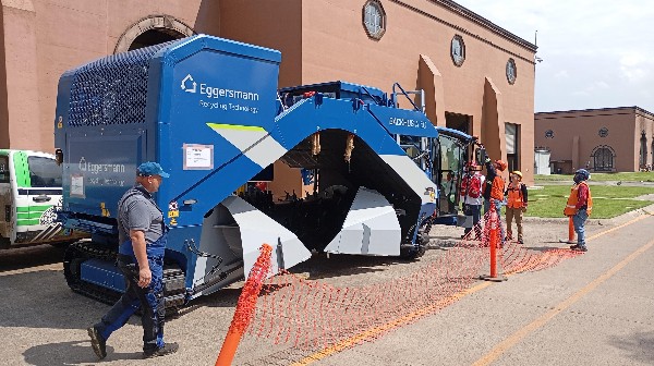 Entrega y Capacitación de la Máquina de Compostaje Backhus A50, Atotonilco el alto, México. | Asmetales Ingeniería